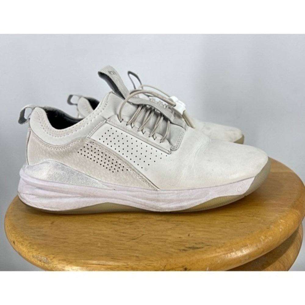 Clove, white nursing sneaker.7.5
